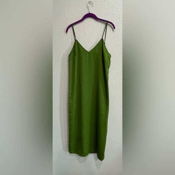 A New Day Sleeveless v-neck slip dress green Size M casual easy - Picture 1 of 8